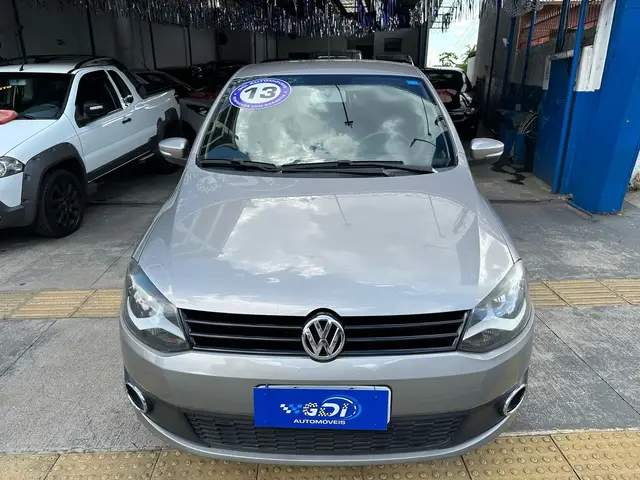 Carro Volkswagen Fox 2013 1.0 VHT (Flex) 4p