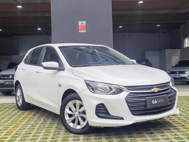 Carro Chevrolet Onix 2023 LT 1.0