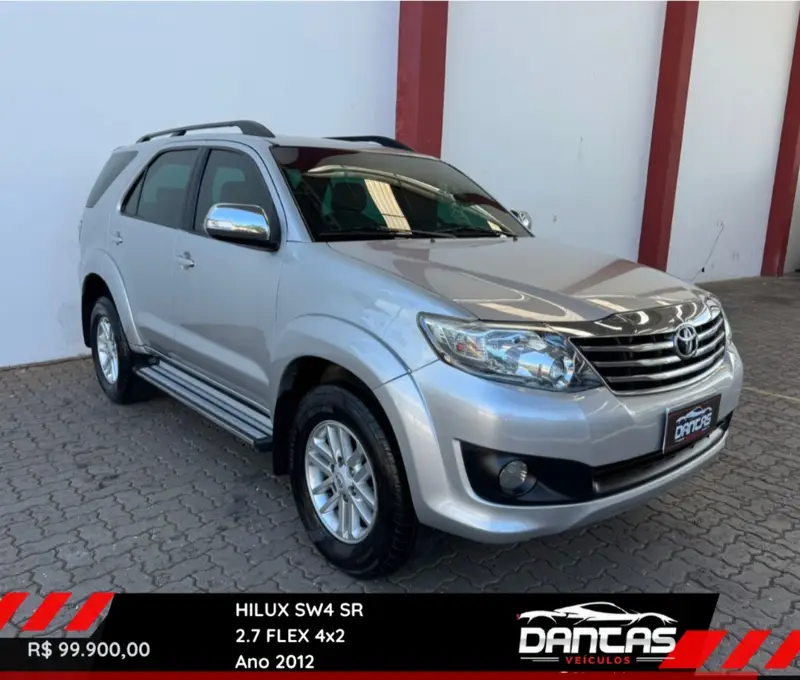 Toyota Hilux SW4 SR 4x2 2.7/ 2.7 Flex 16V Aut.