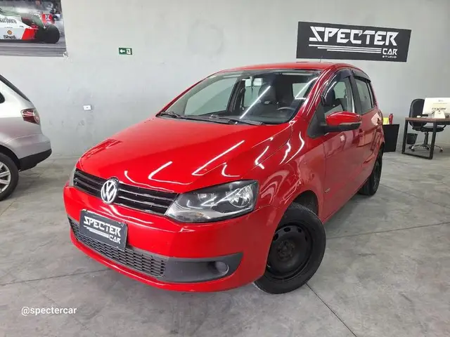 Carro Volkswagen Fox 2013 1.0 TEC (Flex) 4p