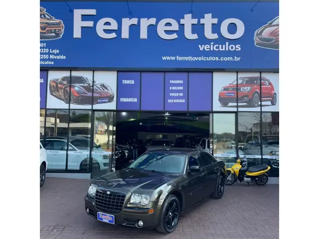 Carro Chrysler 300C 2009 3.5 V6