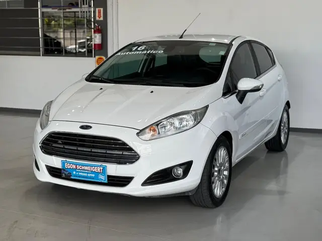 Carro Ford New Fiesta Sedan 2016 1.6 Titanium PowerShift (Flex)