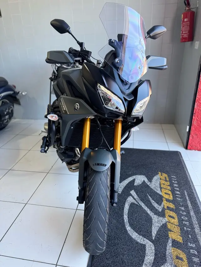 Carro Yamaha Tracer 900 GT 2023 ABS