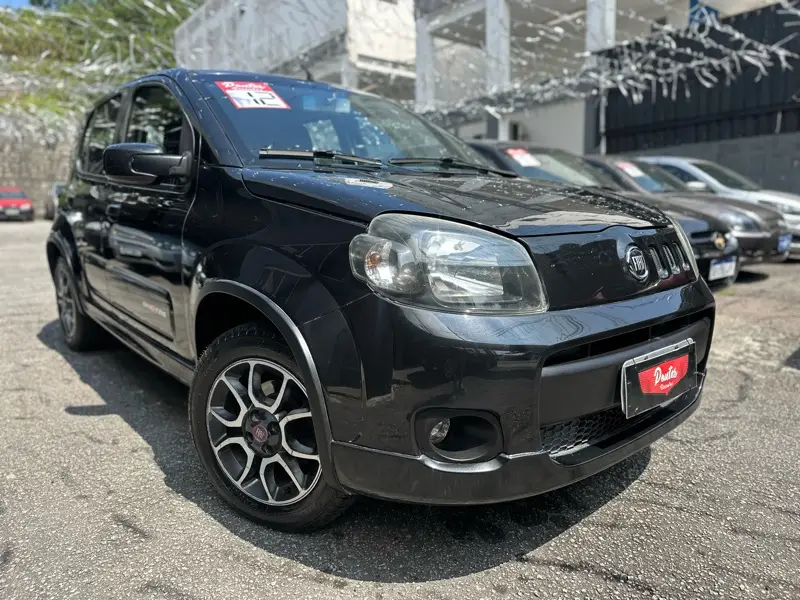 Fiat Uno Sporting 1.4 8V (Flex) 4p