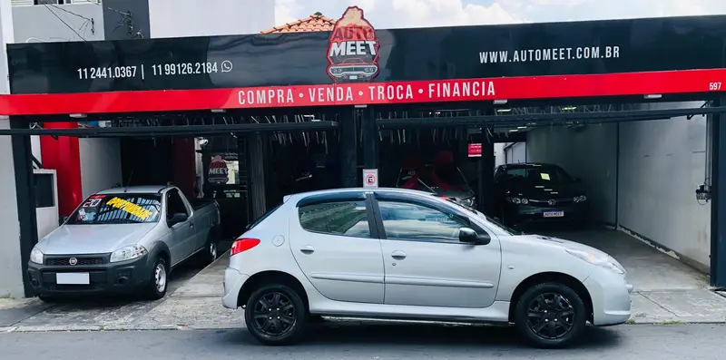 Peugeot 207 Hatch XR 1.4 8V (flex) 2p