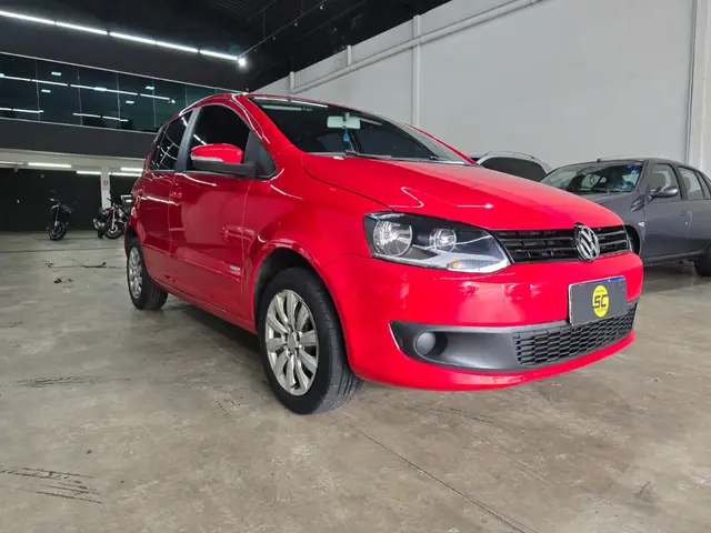 Carro Volkswagen Fox 2013 1.0 VHT (Flex) 4p
