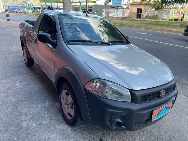 Carro Fiat Strada 2015 Working 1.4 (Flex)