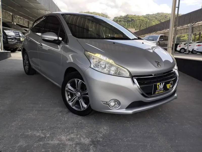Peugeot 208 Griffe 1.6 16V (Flex) (Aut)