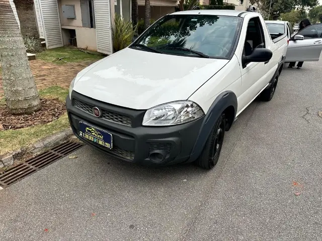 Carro Fiat Strada 2018 Hard Working 1.4 (Flex) (Cabine Simples)