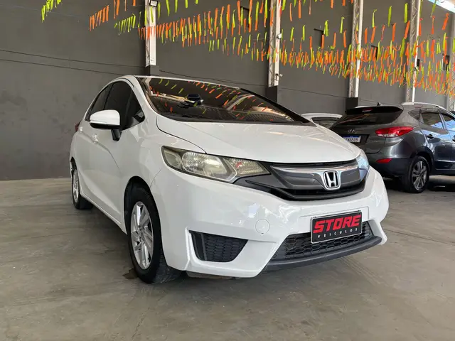 Carro Honda Fit 2015 1.5 16v LX CVT (Flex)