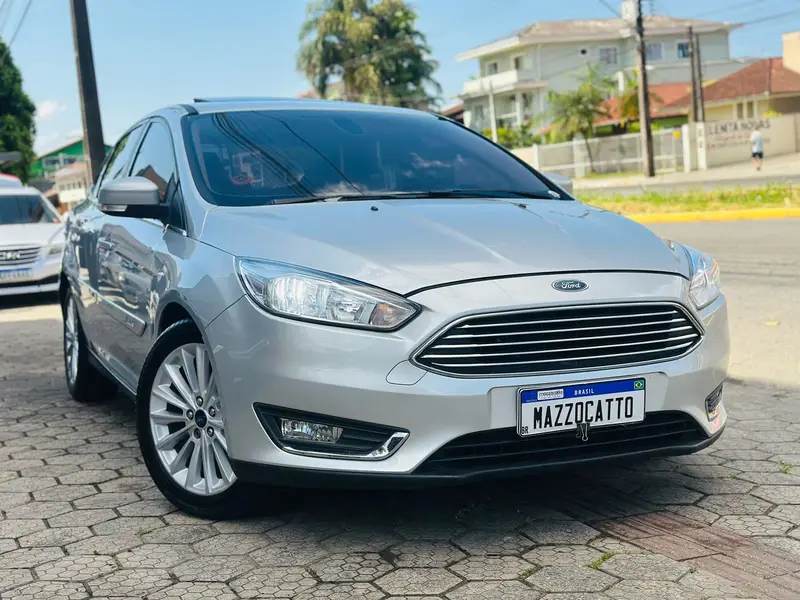 Ford Focus Hatch Titanium Plus 2.0 PowerShift