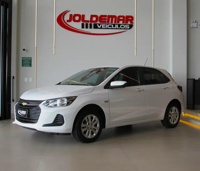 Carro Chevrolet Onix 2023 LT 1.0