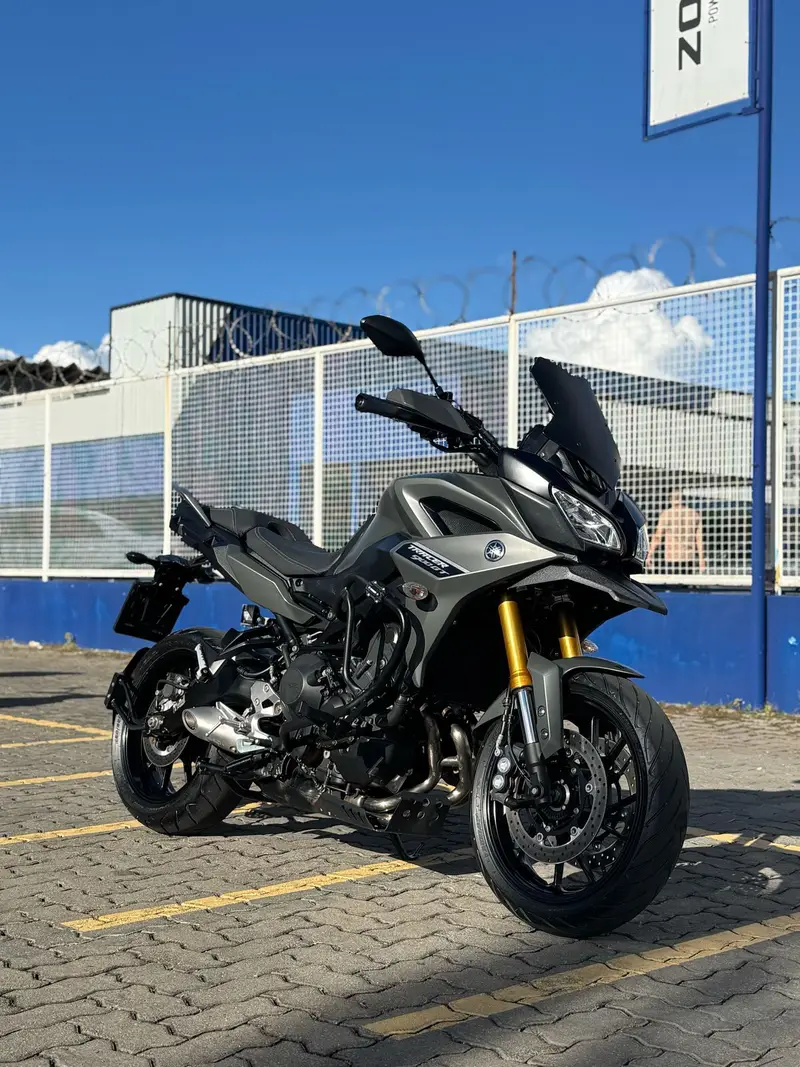 Yamaha MT-09 Tracer