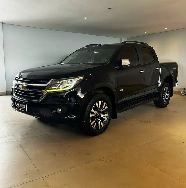 Carro Chevrolet S10 Cabine Dupla 2018 S10 2.5 ECOTEC SIDI LTZ 4WD (Cabine Dupla) (Aut)