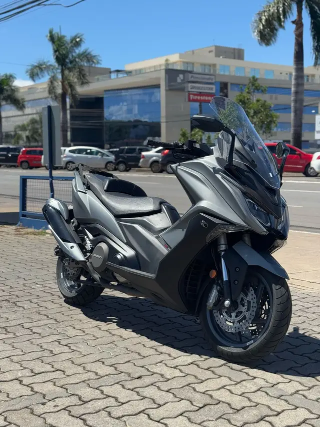 Carro Kymco Kymco 2021 AK 550i ABS