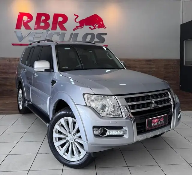 Carro Mitsubishi Pajero Full 2015 3.8 V6 5D HPE 4WD