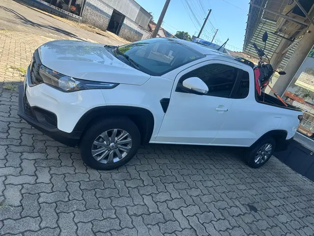 Carro Fiat Strada 2023 Freedom 1.3 CS Plus (Flex)