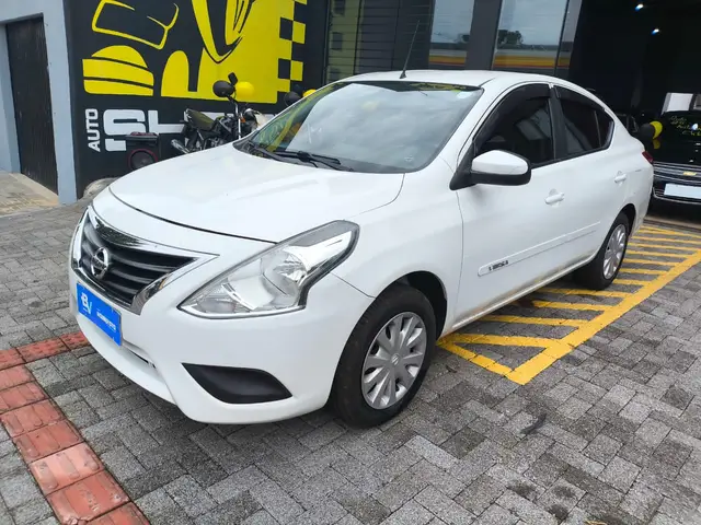 Carro Nissan Versa 2019 1.0 12V (Flex)