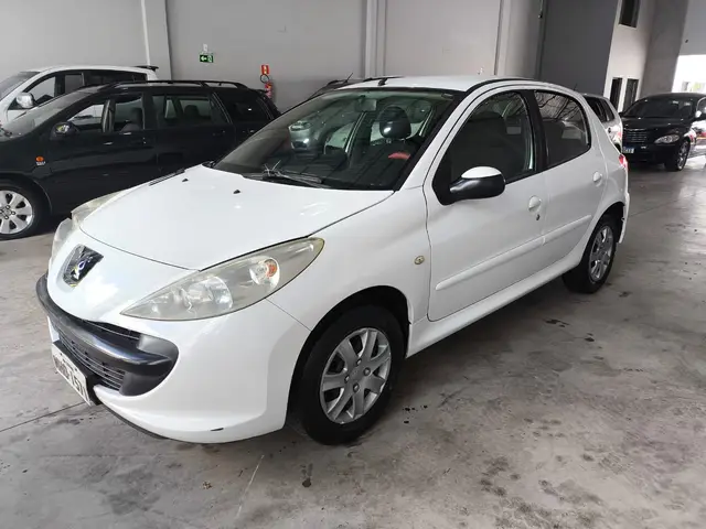 Carro Peugeot 207 2010 Hatch XR 1.4 8V (flex) 2p