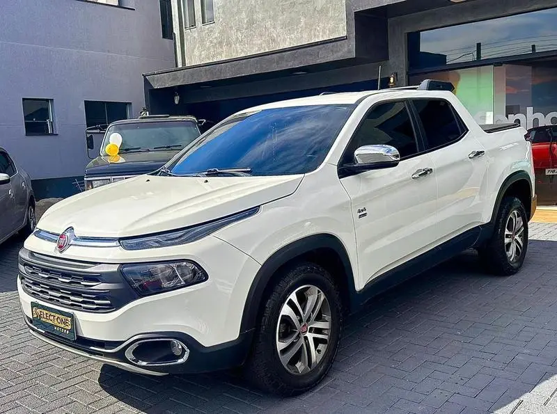 Fiat Toro Freedom 2.4 TigerShark AT9 (Flex)