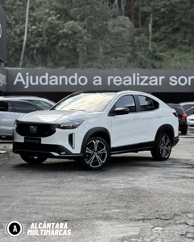Carro Fiat Fastback 2023 Impetus Turbo 200 (Flex) (Aut)