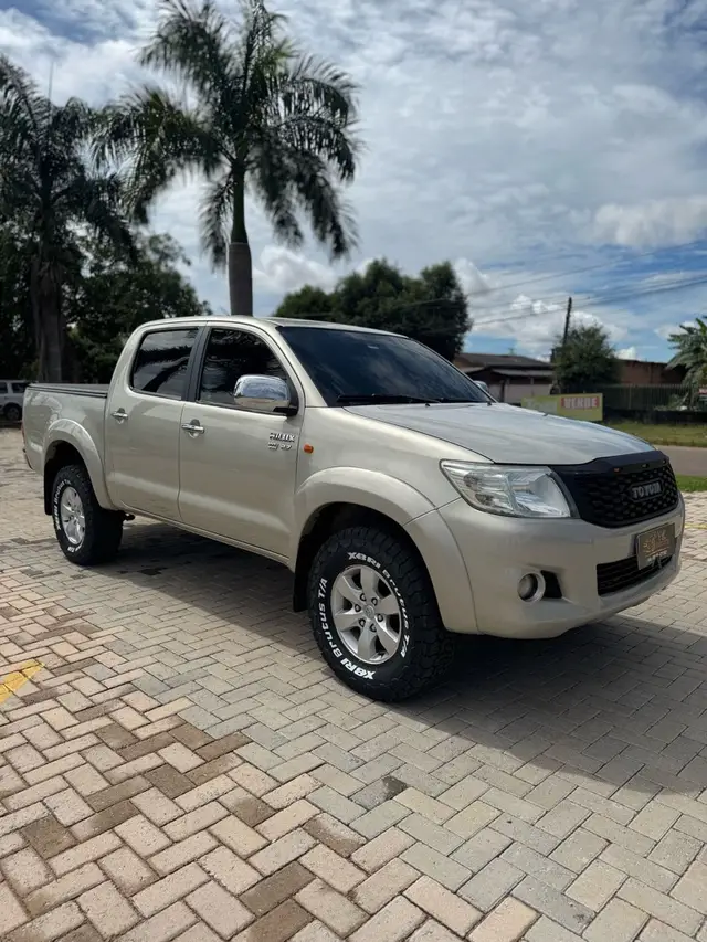 Carro Toyota Hilux Cabine Dupla 2015 Hilux 2.7 SR CD 4x2 (Flex) (Aut)