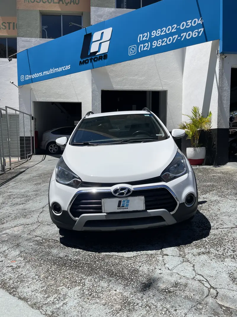 Hyundai HB20X Style 1.6 (Aut) (Flex)
