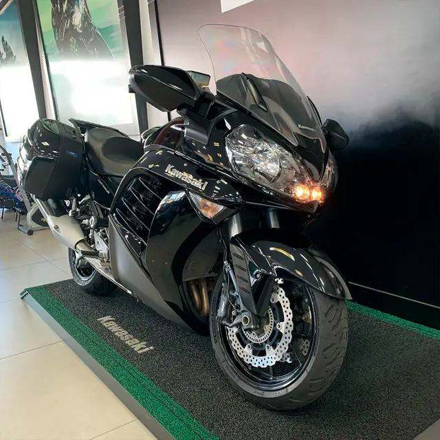 Carro Kawasaki Concours 2012 14