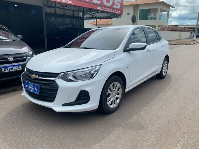 Carro Chevrolet Onix Plus 2020 1.0 LT (Flex)