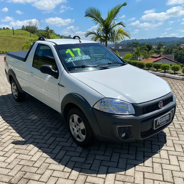 Carro Fiat Strada 2017 Hard Working 1.4 (Flex) (Cabine Simples)