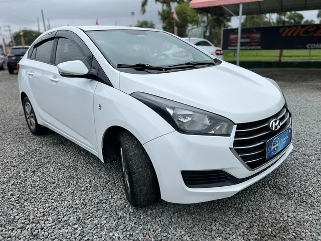 Carro Hyundai HB20S 2018 1.0 Comfort Style (Flex)