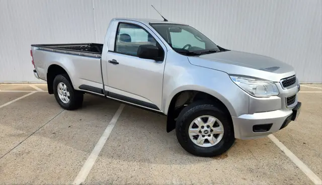 Carro Chevrolet S10 Cabine Simples 2014 S10 2.8 CTDi Cabine Simples LS 4WD