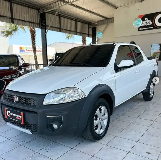 Carro Fiat Strada 2020 Freedom 1.4 CD (Flex)