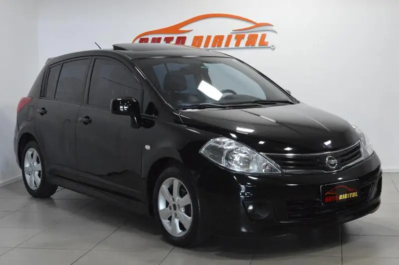 Nissan Tiida SL 1.8 (flex) (aut)