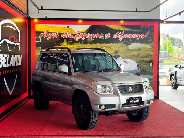 Carro Mitsubishi Pajero TR4 2008 2.0 16V