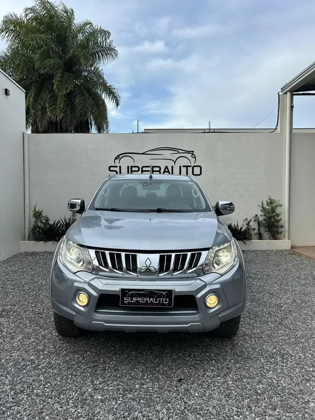 Carro Mitsubishi L200 Triton Sport 2018 Sport 2.4 DID-H HPE 4WD (Aut)