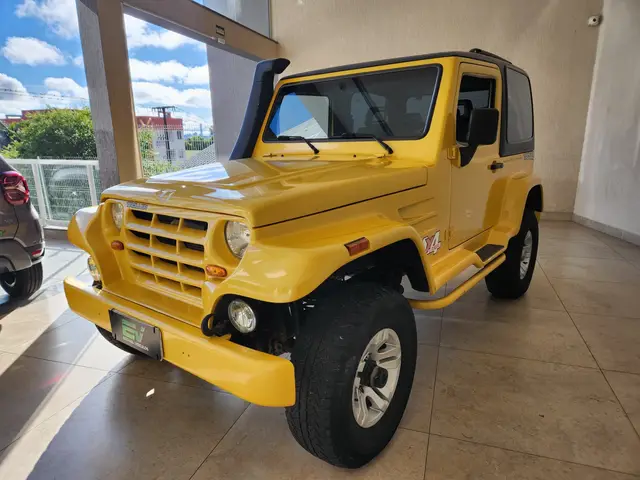 Carro Troller T4 2008 4x4 3.0 (teto rígido)