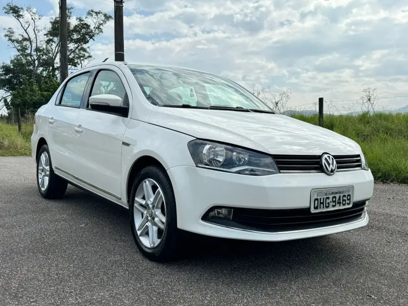 Volkswagen Voyage 1.6 VHT Evidence (Flex)