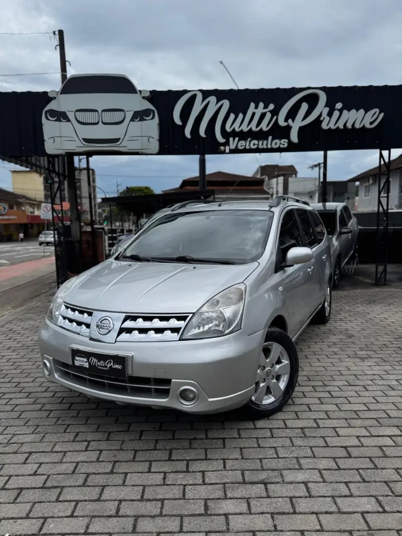 Nissan Grand Livina SL 1.8 16V (flex) (aut)