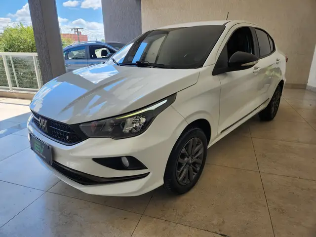 Carro Fiat Cronos 2022 Drive 1.3 S-Design (Flex)
