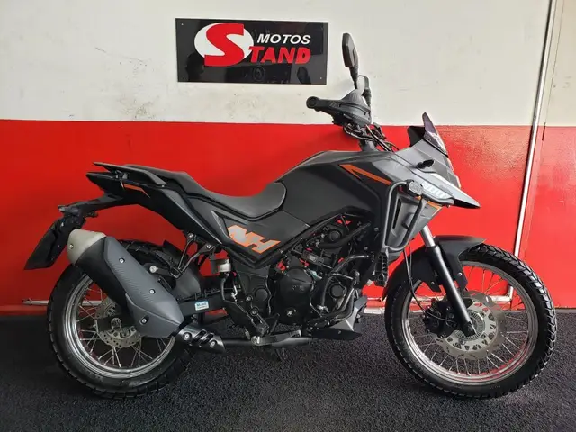 Carro Dafra NH 2024 300