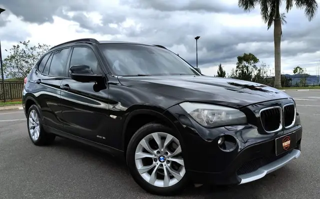 Carro BMW X1 2011 2.0 sDrive18i Top (Aut)