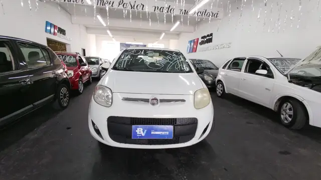 Carro Fiat Palio 2013 Attractive 1.4 8V (Flex)