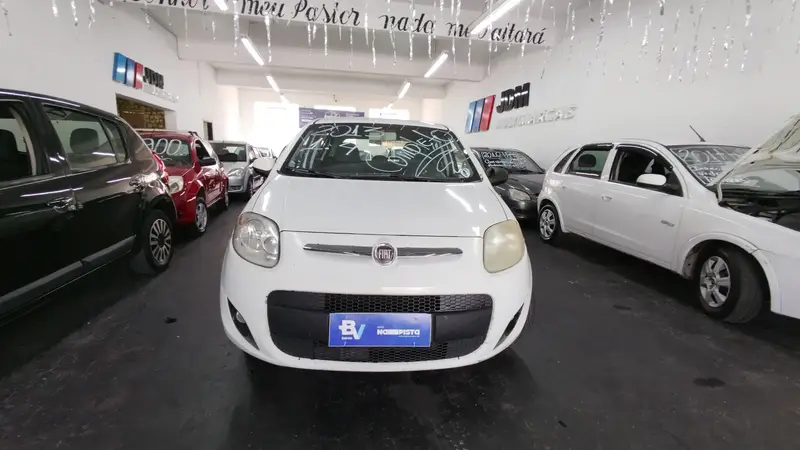 Fiat Palio Attractive 1.4 8V (Flex)