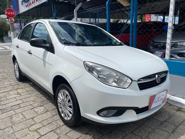 Carro Fiat Grand Siena 2018 Attractive 1.0 (Flex)