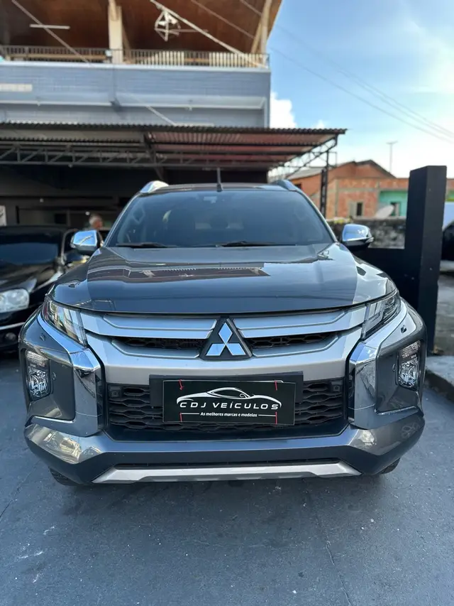 Carro Mitsubishi L200 Triton Sport 2022 HPE-S 2.4 DID-H 4x4 (Aut)