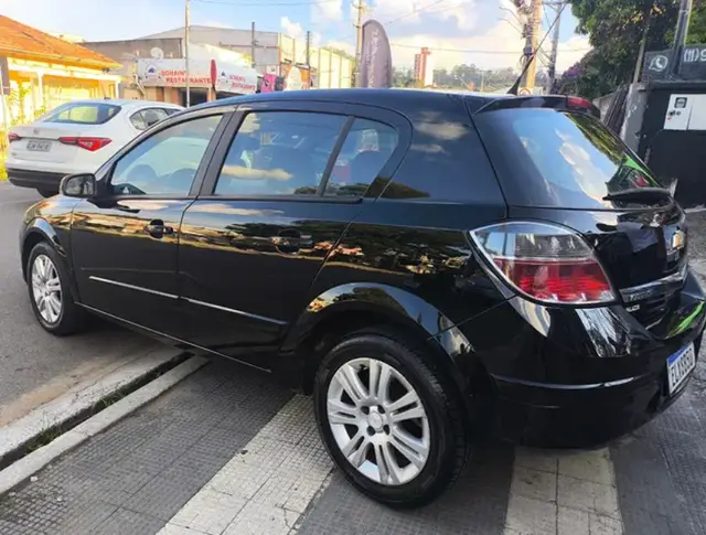 Carro Chevrolet Vectra GT 2010 2.0 8V (Flex)