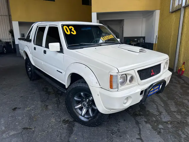 Carro Mitsubishi L200 2003 L 200 GLS 4x4 2.5 Turbo (nova série) (cab. dupla)
