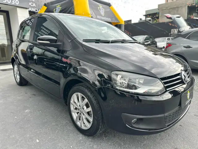 Carro Volkswagen Fox 2014 1.6 VHT Rock in Rio (Flex)