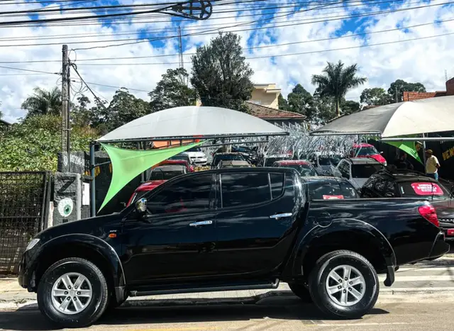 Carro Mitsubishi L200 Triton Sport 2010 L 200 Triton HPE 4x4 3.2 (cab. dupla)